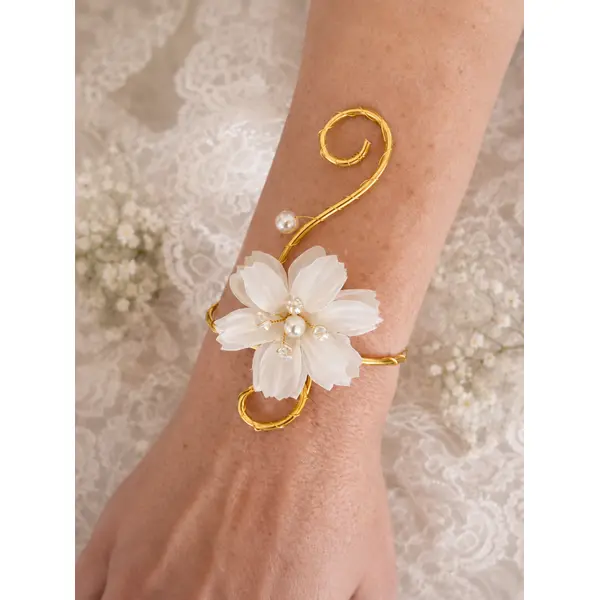 Parure mariage arabesque fleur métal doré & perles – bijoux mariée romantique et élégante