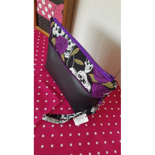 Sac pochette skull & roses violettes
