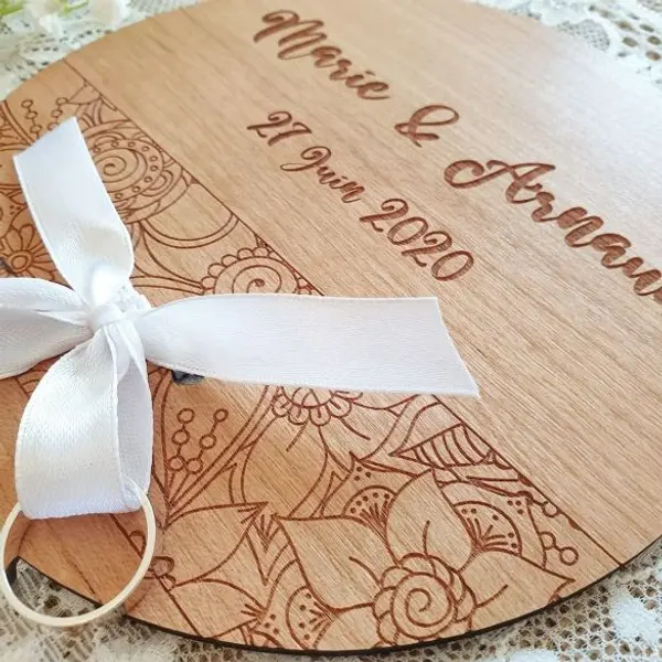 Porte alliances en bois ou en plexi transparent | personnalisé | Mariage | Bandeau fleuri