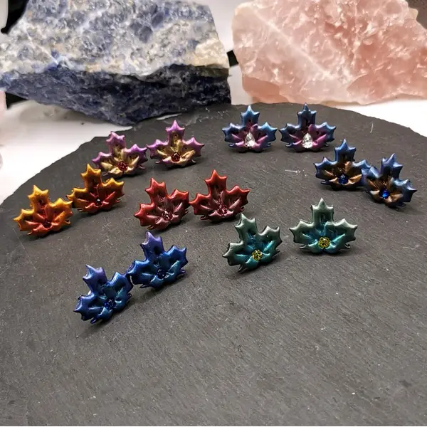 Puces d'oreilles feuilles - boucles d'oreilles d'automne - bijoux pour fée de la nature