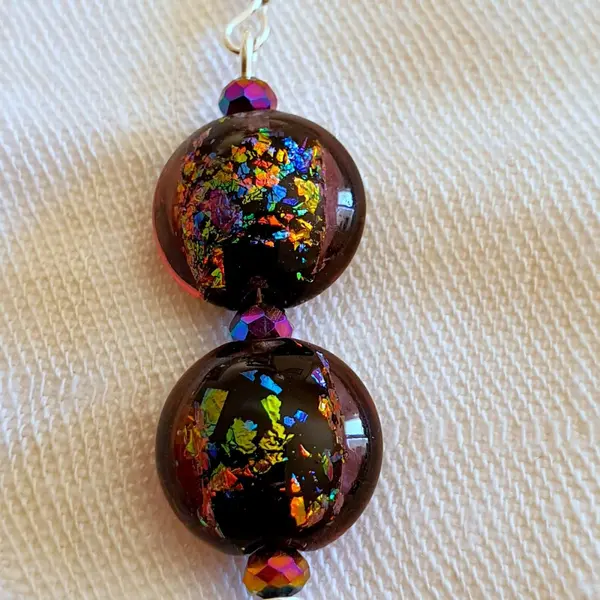 Boucles d'oreilles réalisées en perles de verre artisanales "lampwork".