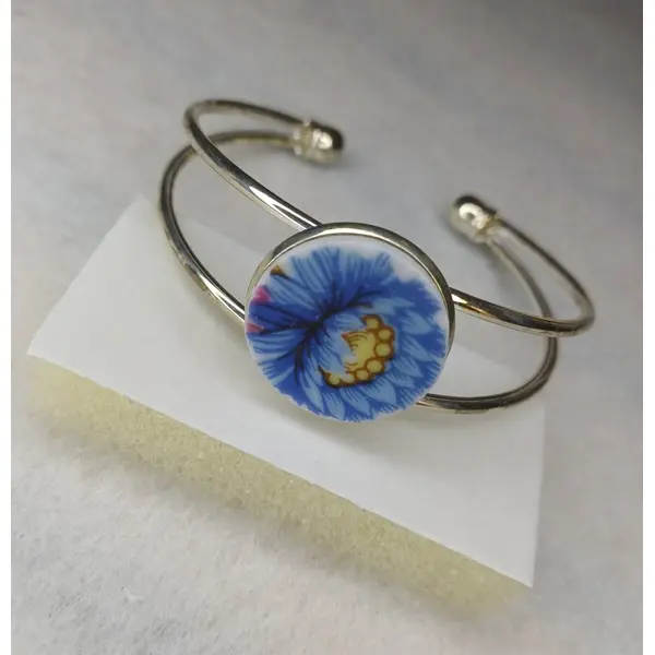 Bracelet réglable en vaisselle ancienne