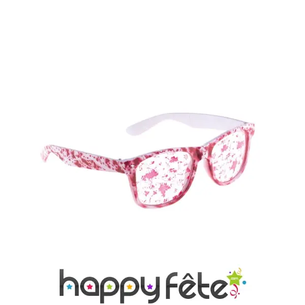 Lunettes blanche ensanglantées