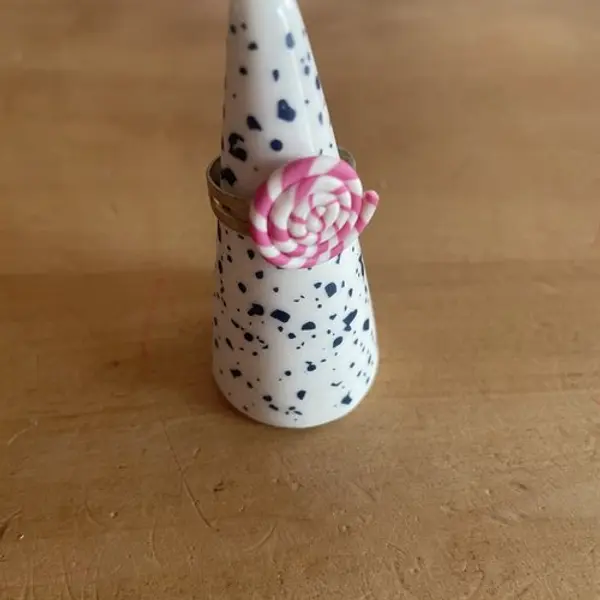 Bague réglable et pâte polymère
