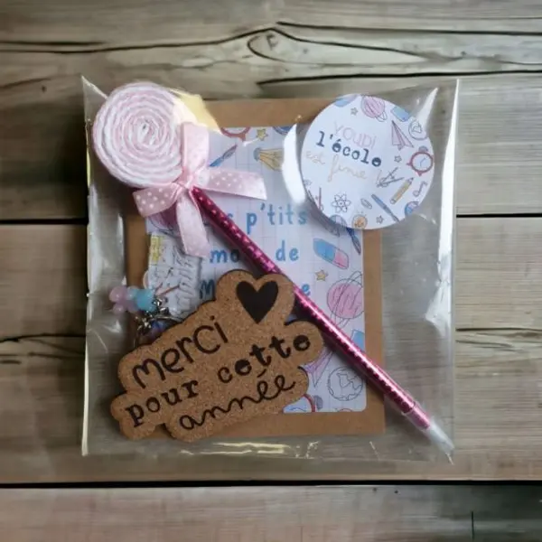 Pochette Youpi l'école est finie - Maîtresse