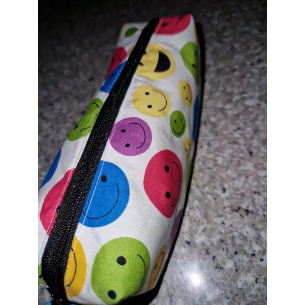 Trousse d'école/maquillage smileys"