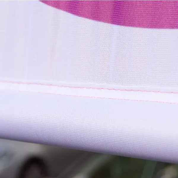 Porte-drapeau pour lampadaire