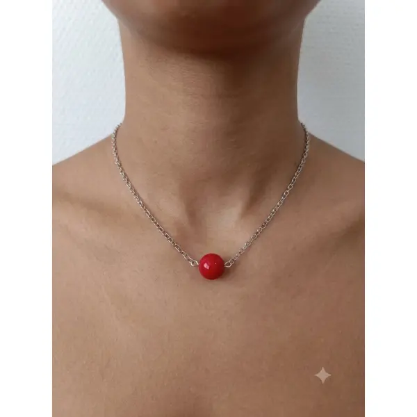 Collier chaîne argentée avec perle centrale, fait main, bijou artisanal élégant et minimaliste