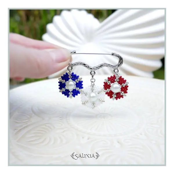 Broche tissée perles japonaises bleu blanc rouge perles nacrées blanches (#br21)