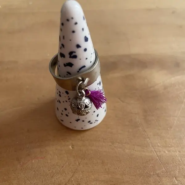 Bague réglable pompon