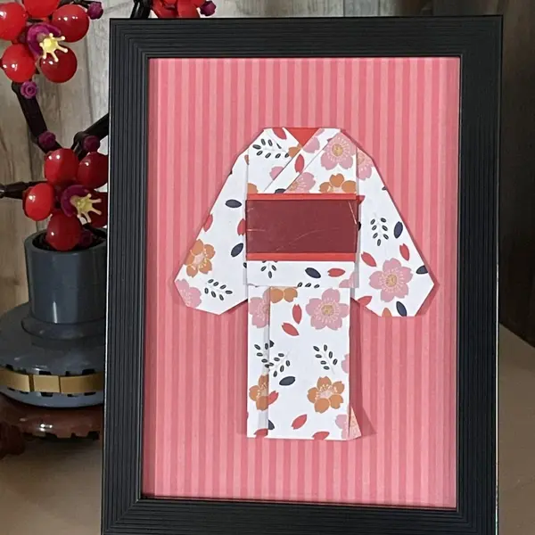 Cadre déco origami kimono fleurs roses