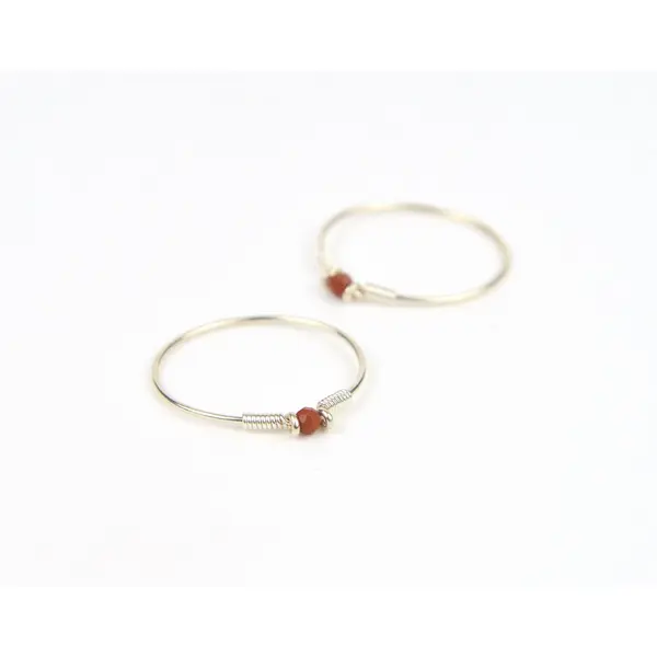 Bague fine en or laminé 14k et jaspe rouge - bague minimaliste en argent 925 ou en or - bijoux faits main