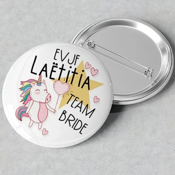 Badges EVJF rond grand format en métal - modèle Laëtitia| licorne