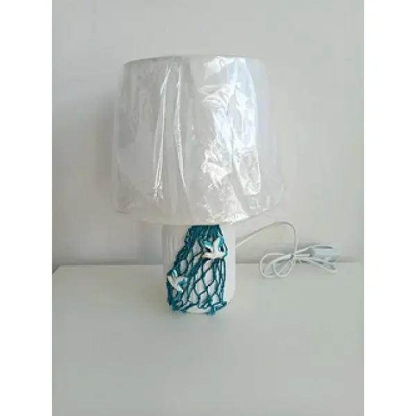 Lampe de chevet marine de charme blanche/crème avec filet de pêche/mouettes