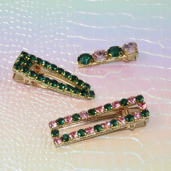 Trio de barrettes à strass – l’art de l’accumulation étincelante