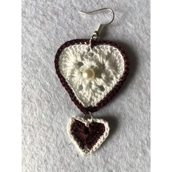 Paire de boucles d'oreilles cœur au crochet