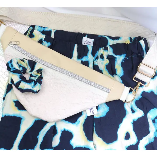 Pantalon fluide motif graphique