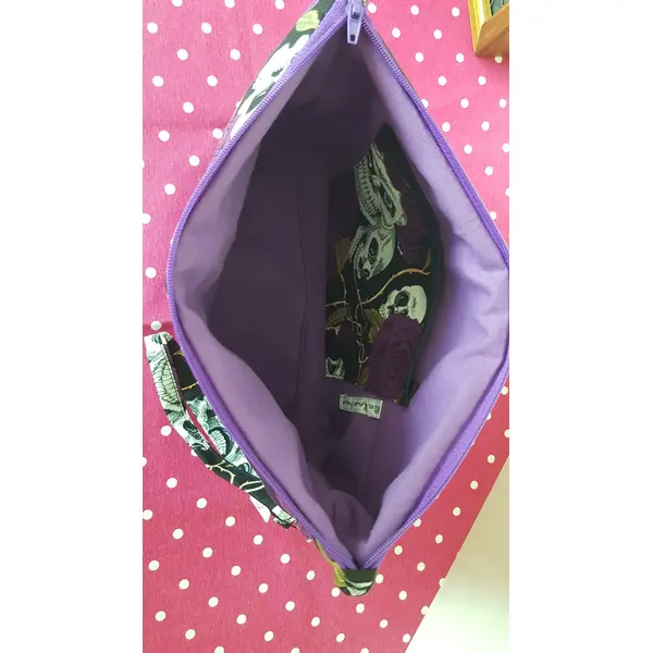 Sac pochette skull & roses violettes