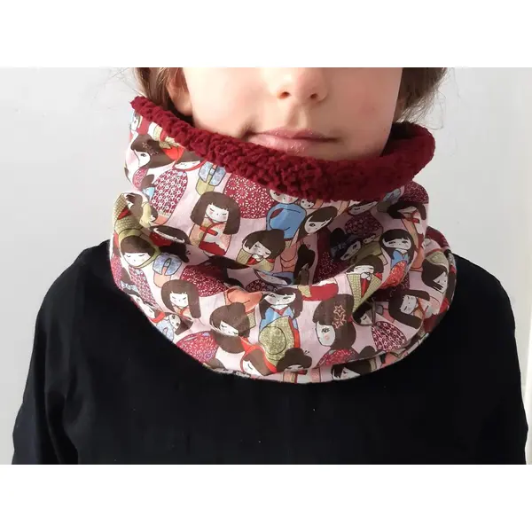 Snood tour de cou bordeaux taille enfant poupées asiatiques kokeshi accessoire hiver