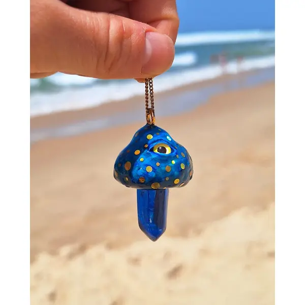 Pendentif champignon fluorescent