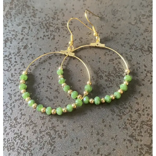 Boucles d'oreilles créoles dorées petites perles aventurine et dorées