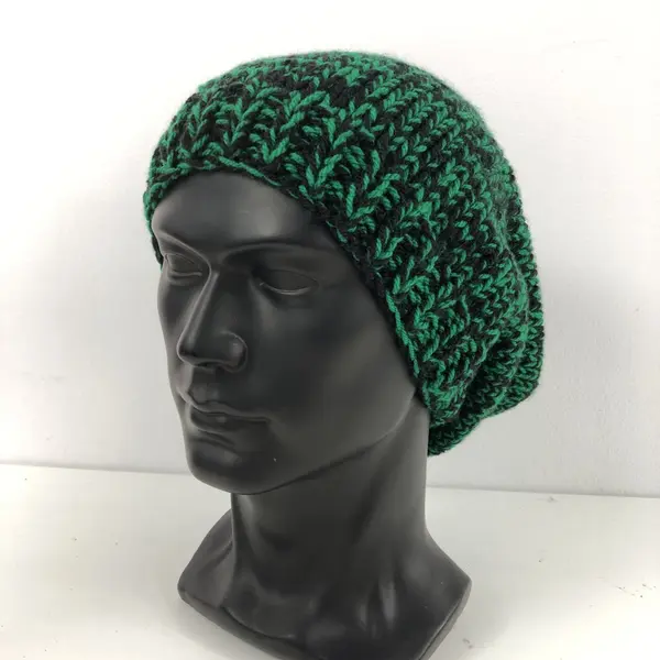 Bonnet homme tricoté main réf 7654