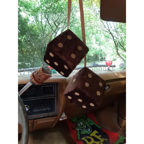 Fuzzy dices chocolat