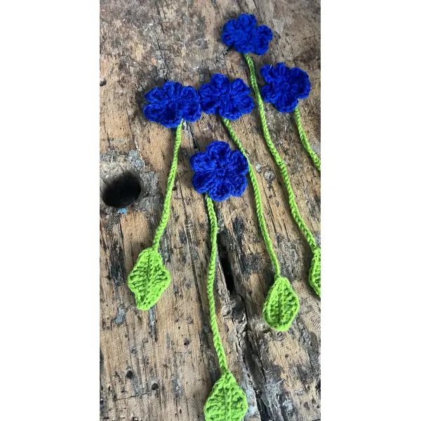 Marque-page fleur au crochet – pour fleurir vos lectures