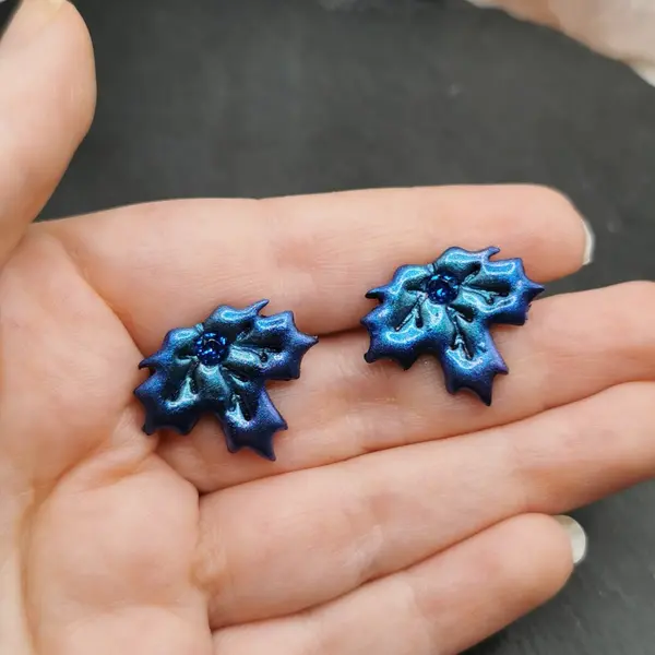 Puces d'oreilles feuilles - boucles d'oreilles d'automne - bijoux pour fée de la nature