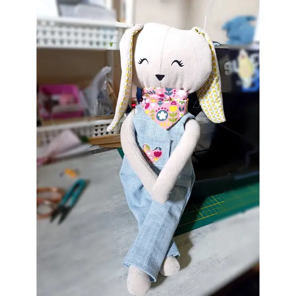 Poupée renée en tissu/ poupée de chiffon lapin