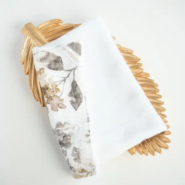 Serviette visage en tissu lila