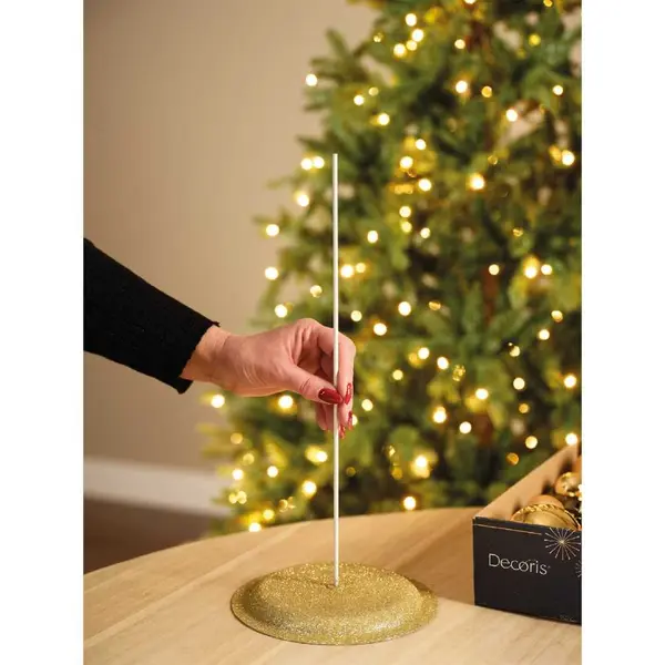 Pyramide de boules de Noël or