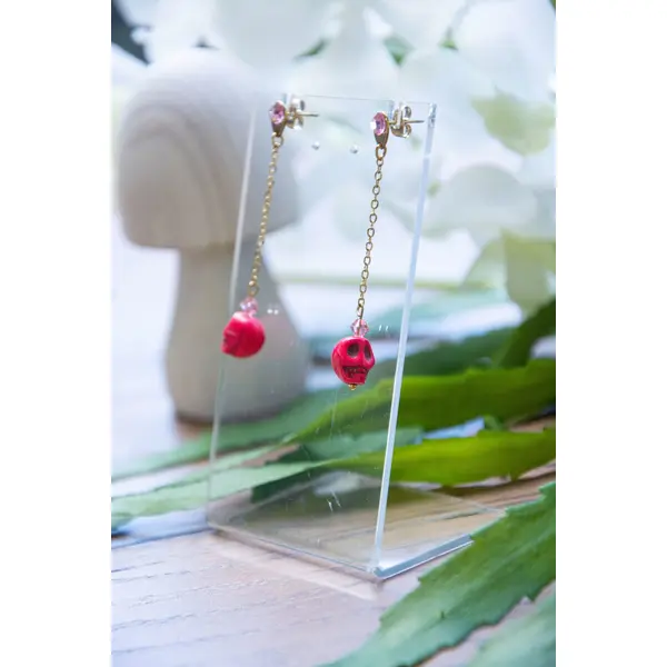 Boucles d'oreilles "mambo" code : destock50 acier et howlite synthétique 58 mm bijoux femme assembler mains (a866b)