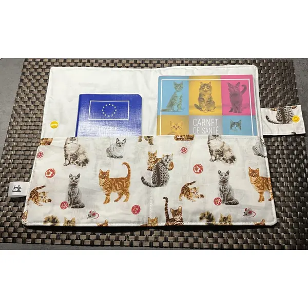 Protège carnet de santé pour chats