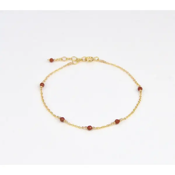 Bracelet fin multi-pierres en or laminé et jaspe rouge - bracelet minimaliste en argent 925 ou en or - bijoux pierres fines naturelles