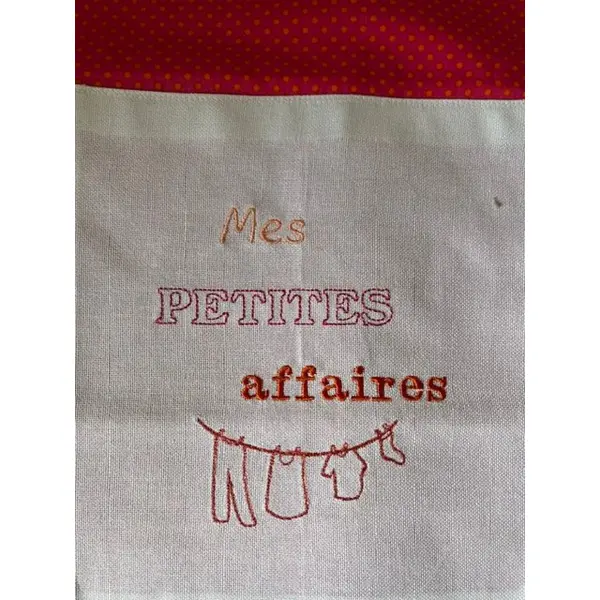 Pochon en coton brodé "mes petites affaires"