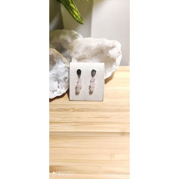 3 paires de boucles d'oreilles et ses pierres naturelles