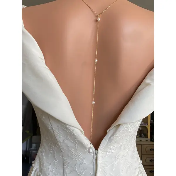Collier de dos mariage perles et cristaux – bijou de mariée élégant -estilo
