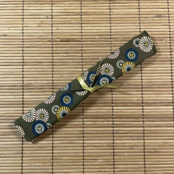 Etui à baguettes soleil levant kaki
