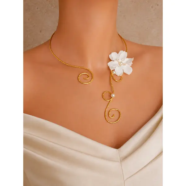 Parure mariage arabesque fleur métal doré & perles – bijoux mariée romantique et élégante