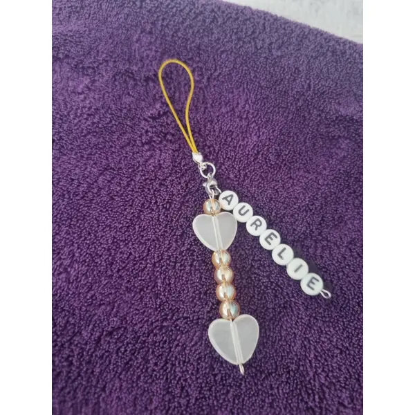 Porte-clés personnalisé en perles, prénom sur mesure, bijou fait main cœur et perles dorées