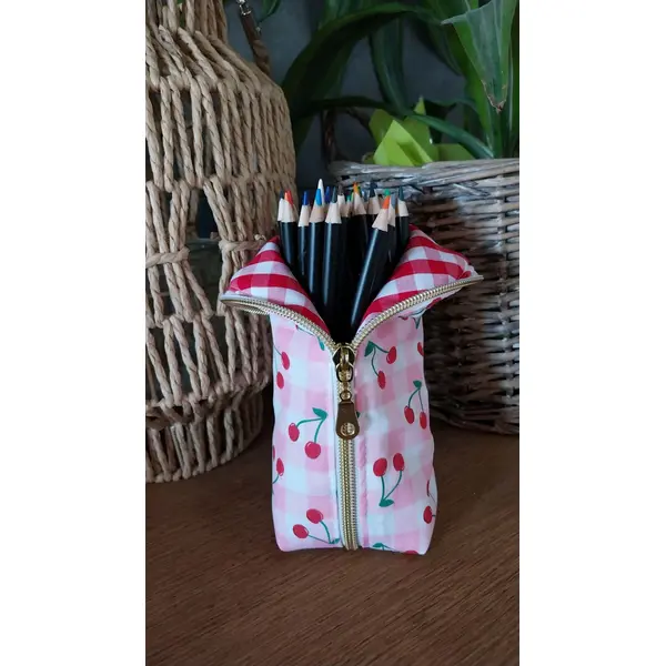 Trousse debout - cerisette