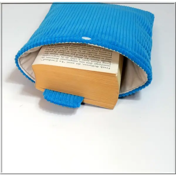 Pochette pour livre de poche avec son marque page assorti