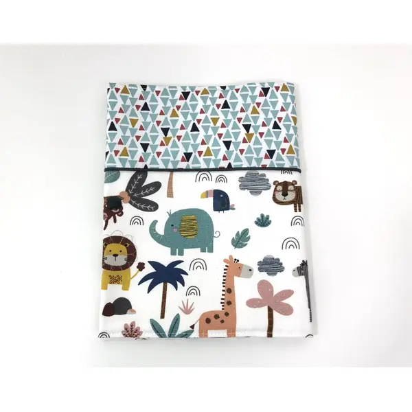 Protège carnet de santé, motif jungle safari, personnalisé avec prénom brodé