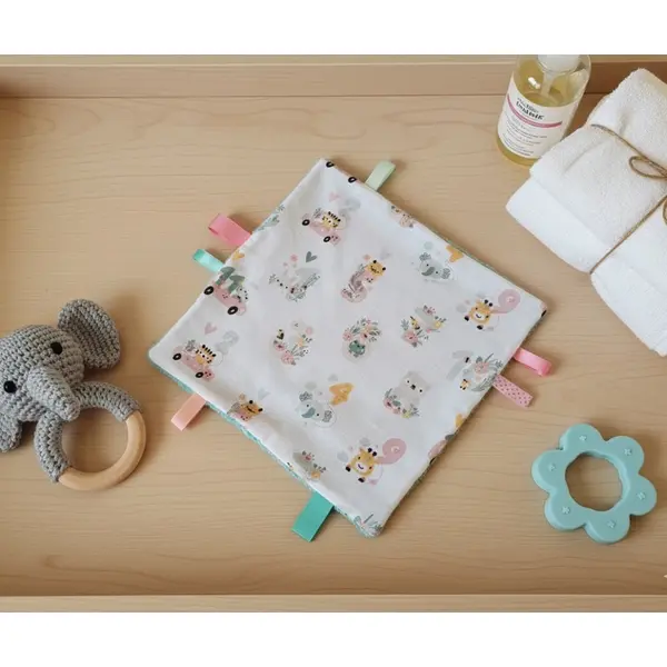 Doudou plat carré coton motifs animaux