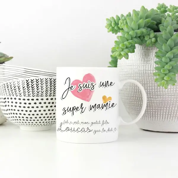 Mug personnalisable recto Super Mamie avec prénom des petits enfants