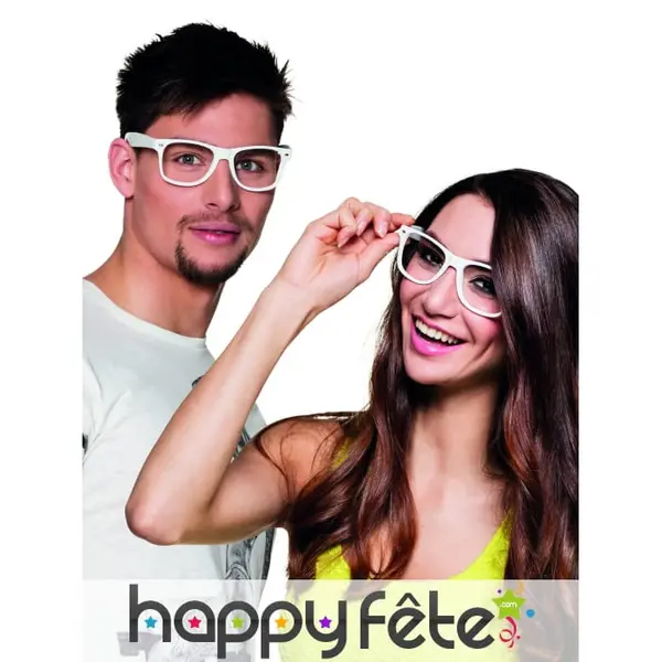 4 paires de lunettes blanches type intello