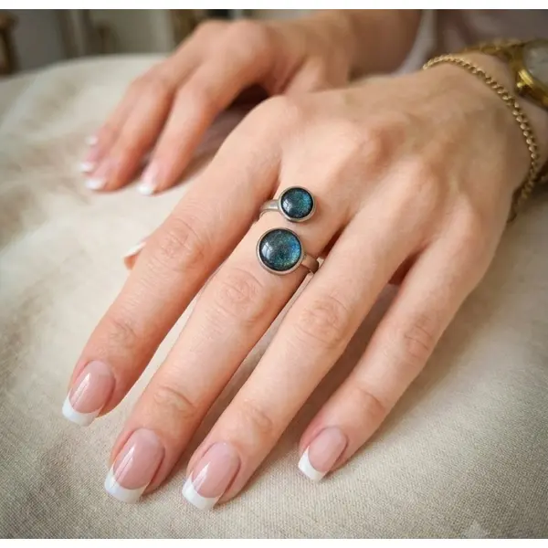 Bague bleue ajustable
