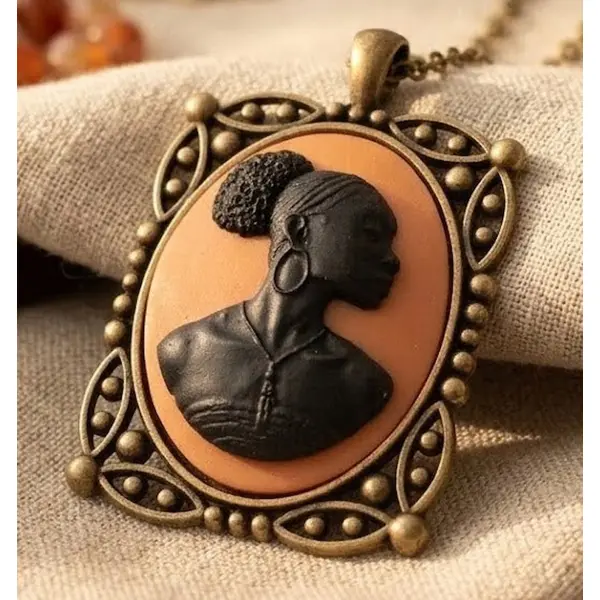 Pendentif camée afro bohème - portrait femme noire - collier fierté africaine.