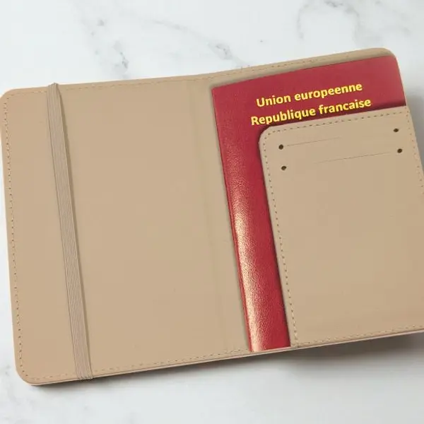 Protège passeport personnalisable Cahier
